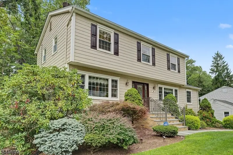 34 Cavell Place, West Caldwell, NJ 07006 - #2