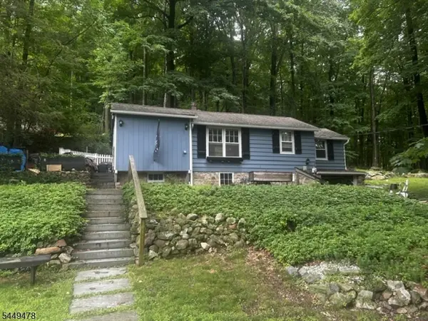 171 Glenside Trl, Byram Twp., NJ 07871