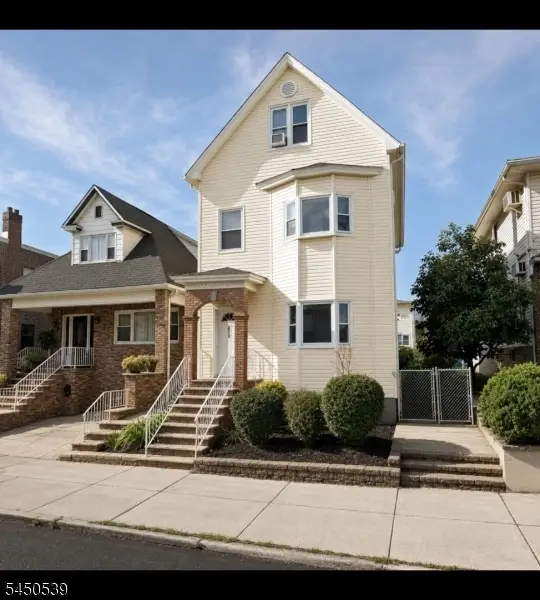 213 Amity St #3, Elizabeth, NJ 07202 - #1