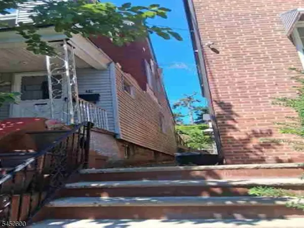 39 Newton Pl, Irvington Twp., NJ 07111