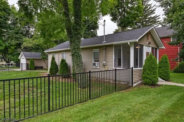 87 Doty Rd, Oakland Boro, NJ 07436