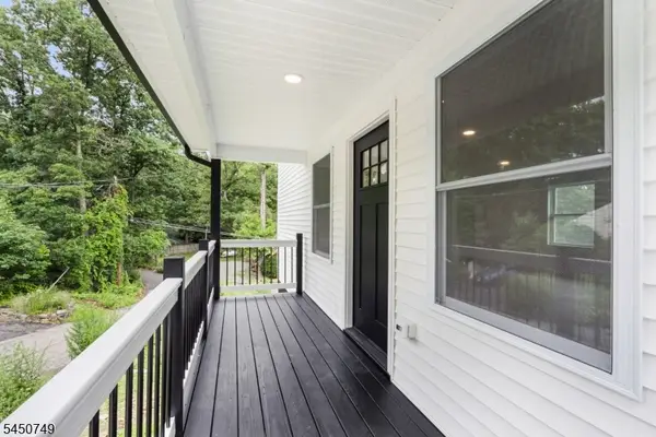 33 Allamuchy Trl, Byram Twp., NJ 07821