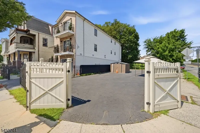 116 4th St, Newark, NJ 07107 - #1