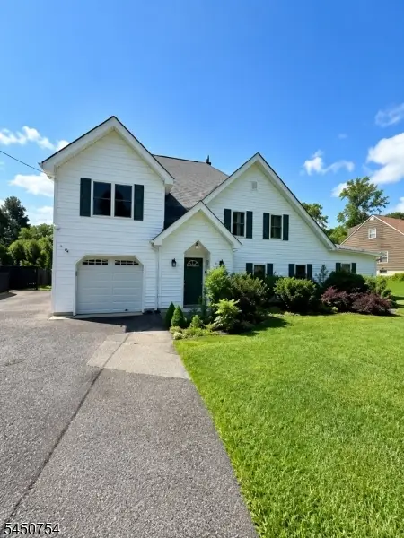 44 Old Smalleytown Rd, Warren Twp., NJ 07059