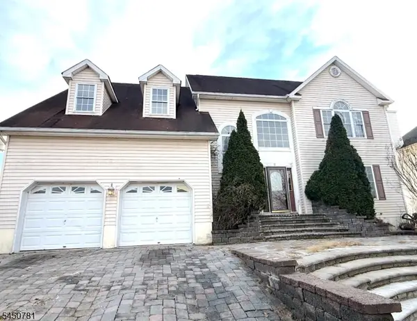 11 Decicco Dr, Raritan Boro, NJ 08869