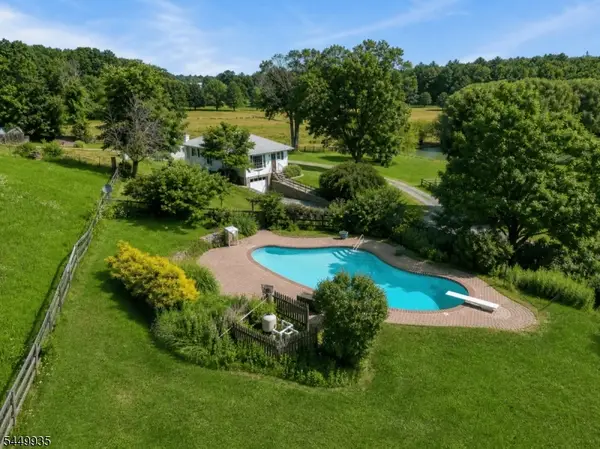 17 Fergerson Rd, Wantage Twp., NJ 07461