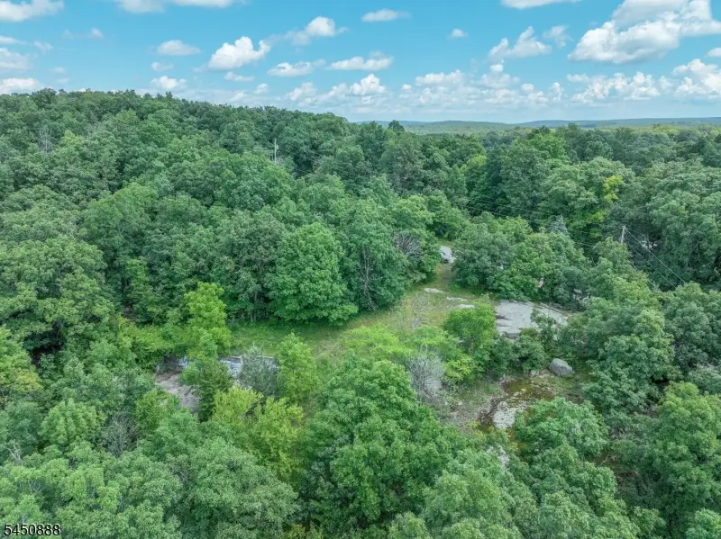 11 Hidden Valley Dr, Highland Lakes, NJ 07462 - #2