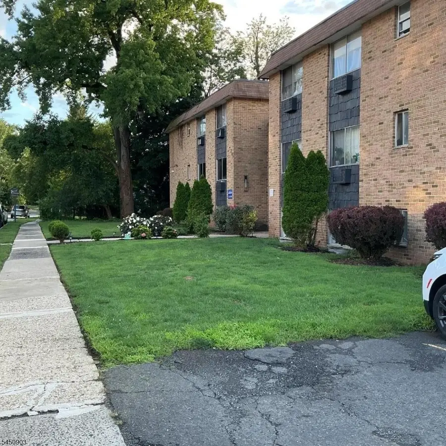 787 Vose Ave, Orange, NJ 07050 - #2