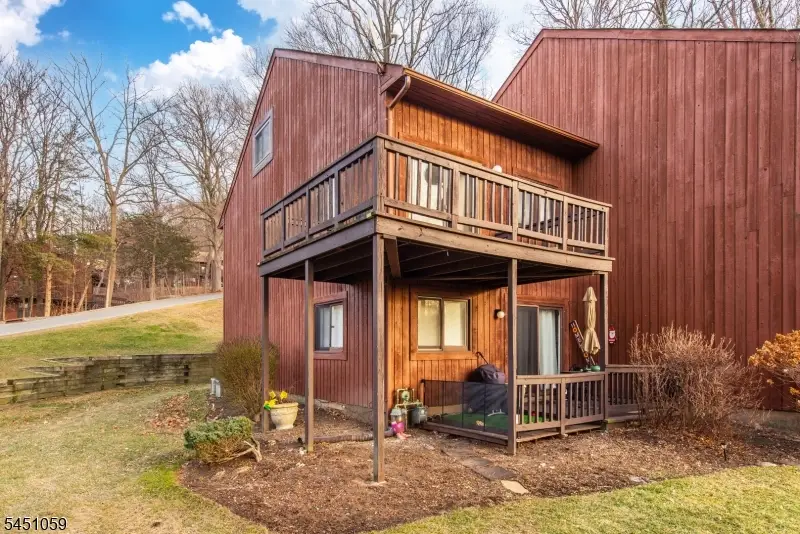 1 Deer Valley Ln, Vernon Center, NJ 07462 - #1
