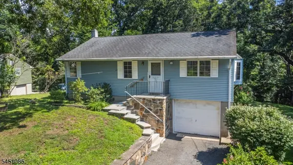 15 Wynding Way, Rockaway Twp., NJ 07866