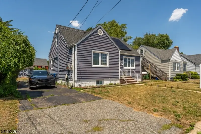 196 Gabriel Ter, Sayreville, NJ 08879 - #3