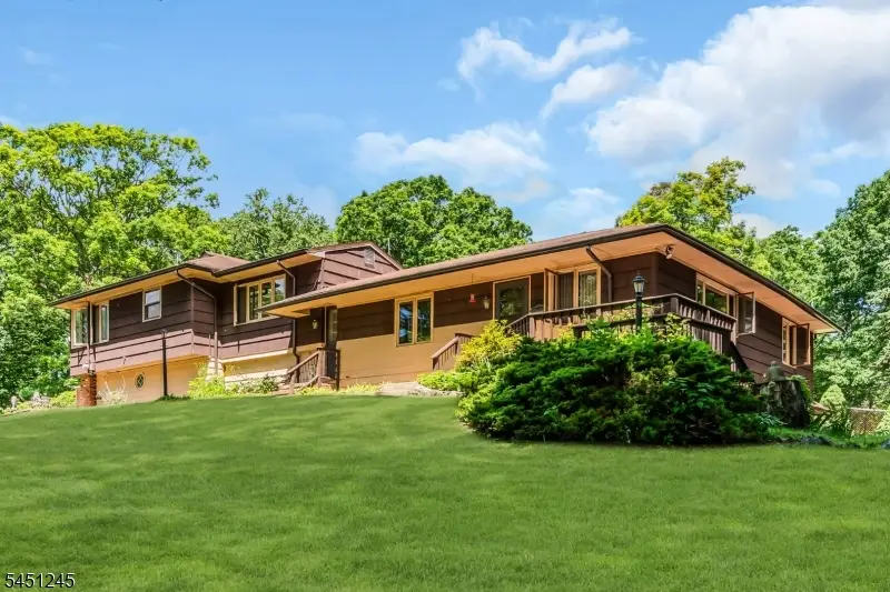 10 Sussex St, Byram Center, NJ 07874 - #2