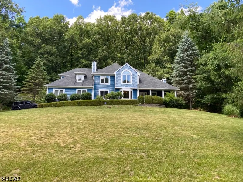39 Radcliffe Dr, Sparta, NJ 07871 - #2