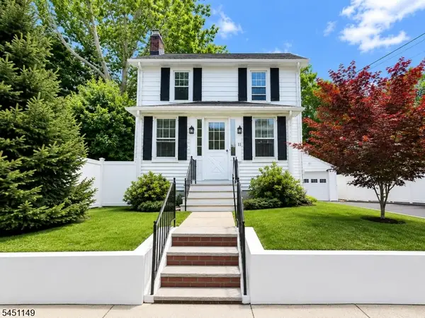 11 Van Dyke Pl, Summit City, NJ 07901