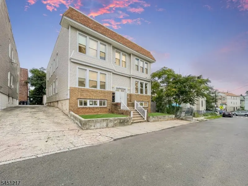 79 Patten Pl, Newark, NJ 07112 - #1