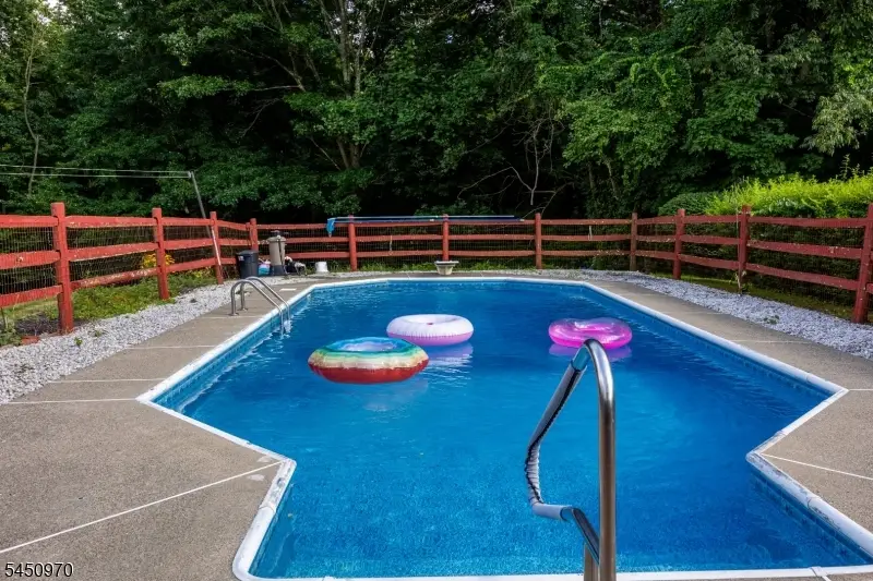 3 Sawmill Rd, Stockholm, NJ 07460 - #3