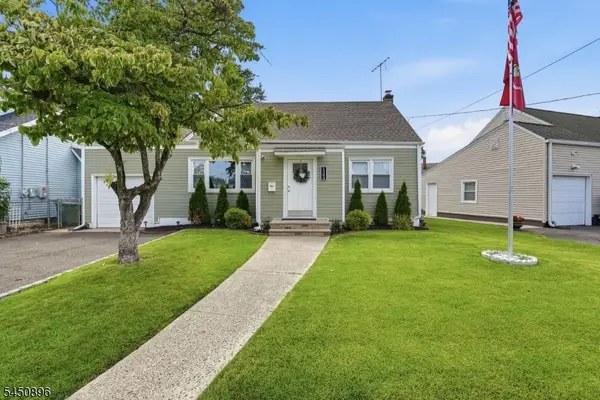 1204 Wheatsheaf Rd, Roselle Boro, NJ 07203
