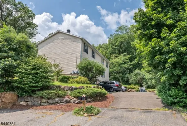 68 Greenwood Ave, Wanaque Boro, NJ 07465