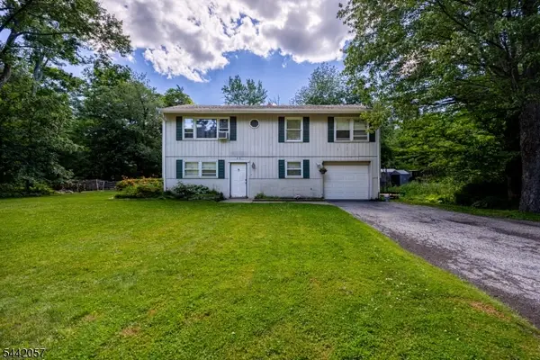 103 Alturas Rd, Vernon Twp., NJ 07422