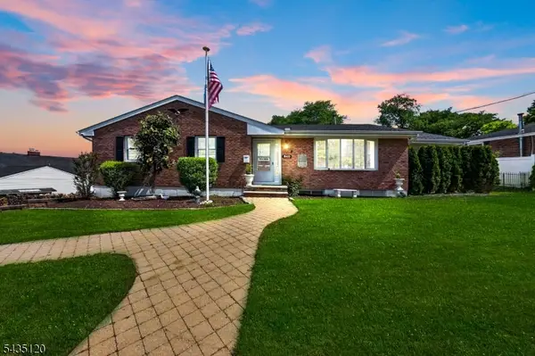 840 Lopatcong St, Belvidere Twp., NJ 07823