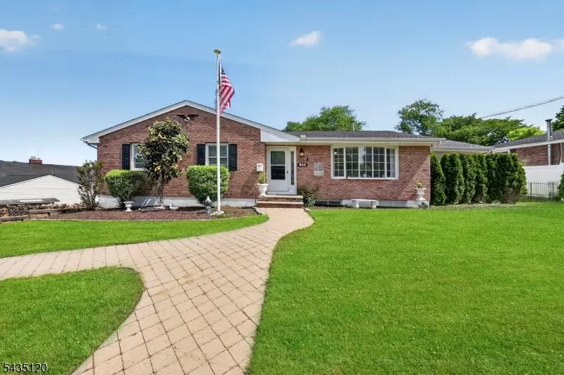 840 Lopatcong St, Belvidere, NJ 07823 - #2