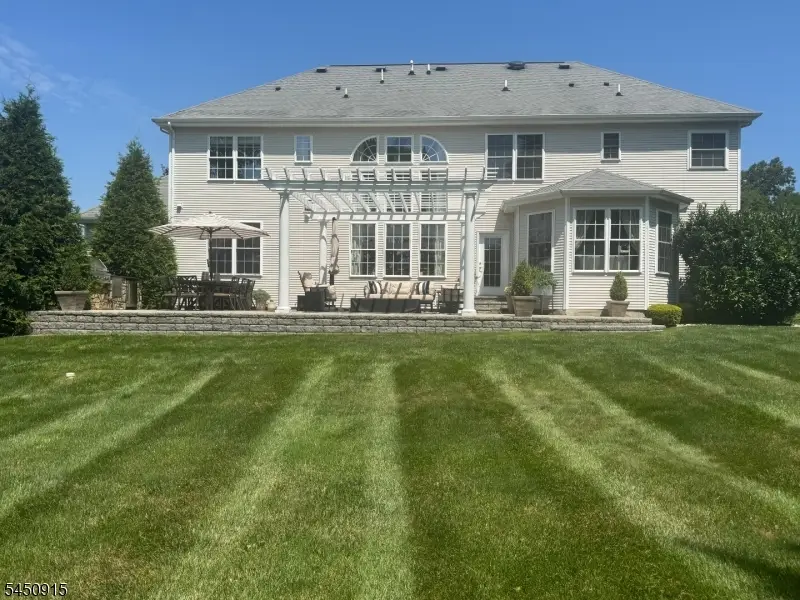 17 Setting Sun Dr, Washington, NJ 07853 - #2