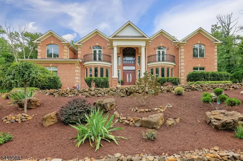 41 Mareu Dr, Watchung, NJ 07069 - #2