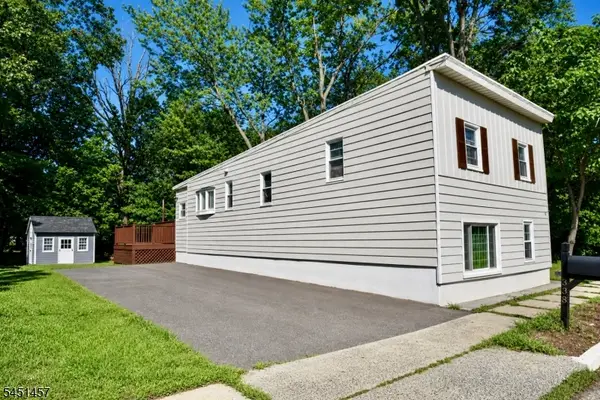 338 Delmore Ave, South Plainfield Boro, NJ 07080