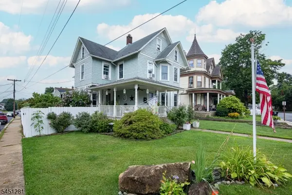 21 N Lincoln Ave, Washington Boro, NJ 07882