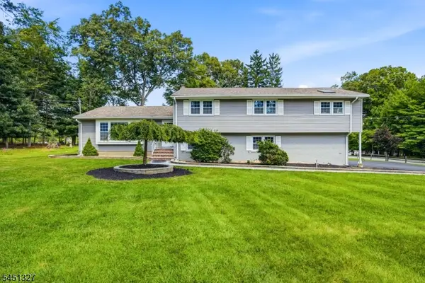 12 Medford Rd, Parsippany-Troy Hills Twp., NJ 07950