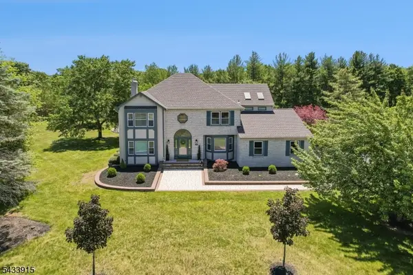 45 Adams Dr, Montgomery Twp., NJ 08502