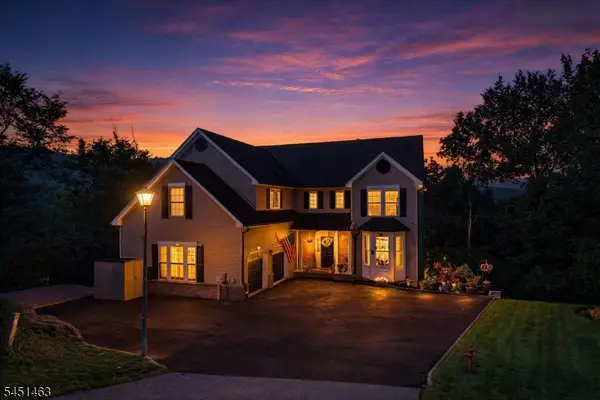76 Canada Goose Dr, Allamuchy Twp., NJ 07840