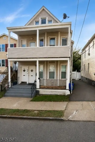 32 Hemlock St, Paterson, NJ 07503 - #1