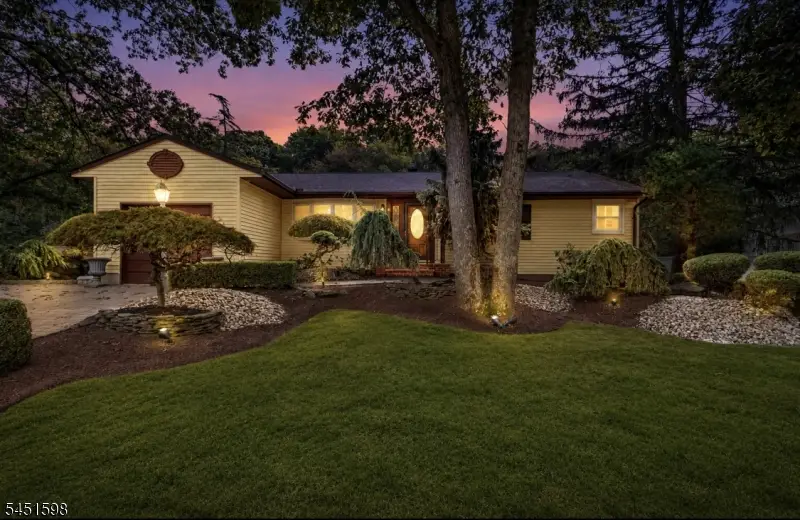 18 E Francis Ave, Robertsville, NJ 07751 - #1