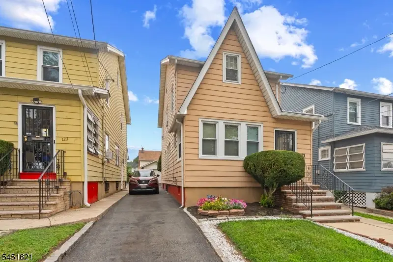 121 Schofield St, Newark, NJ 07106 - #2
