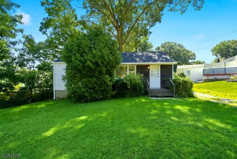 234 Prospect St, Dover, NJ 07801 - #1