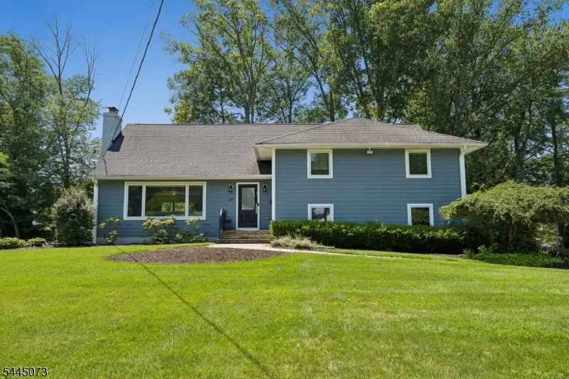 27 Shadowlawn Dr, Livingston, NJ 07039 - #2