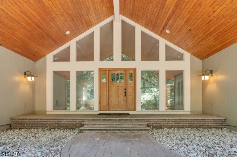 10 Saddle Hill Rd, Mendham, NJ 07931 - #1