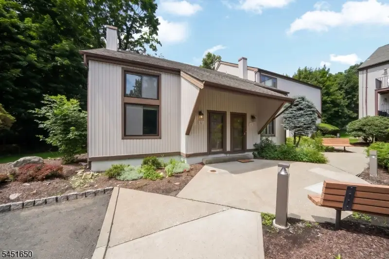 111 Alpine Ct, Stanhope, NJ 07874 - #2