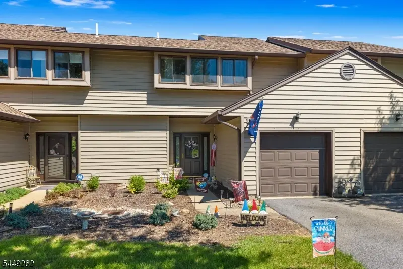 6 Sparrow Circle, Hampton, NJ 07860 - #1