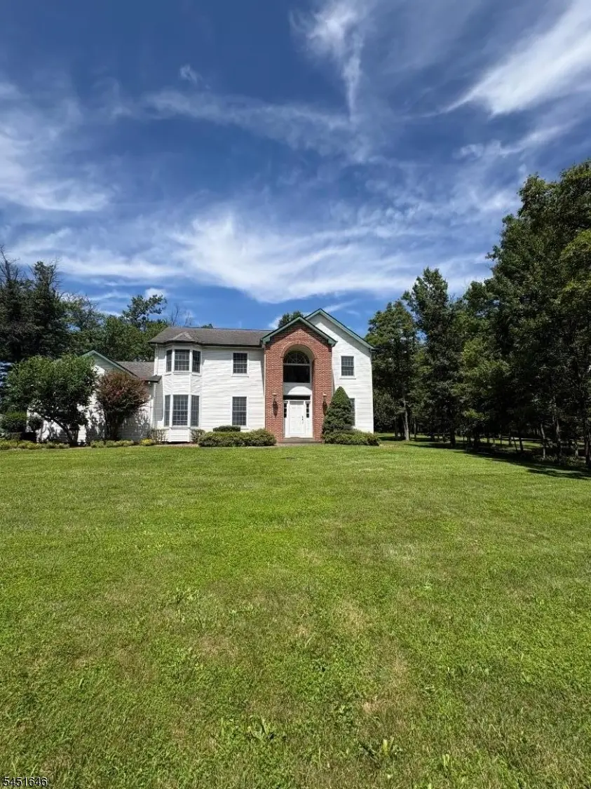 80 Plum Brook Rd, Raritan, NJ 08822 - #2