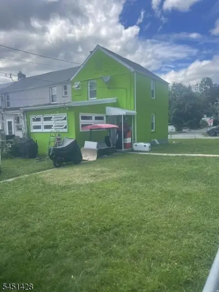 54 Parker St, Dover, NJ 07801 - #3