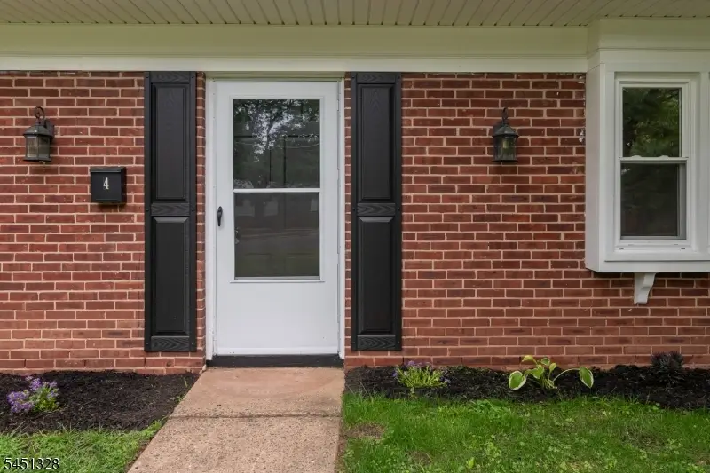 4 Overbrook Rd, Franklin, NJ 08873 - #2