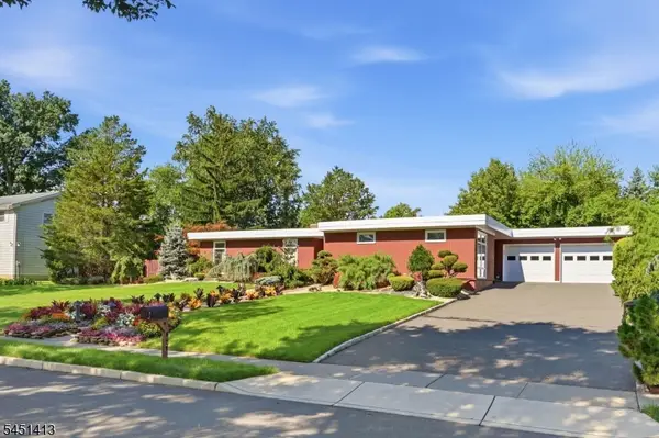 12 Rhoda Ter, Parsippany-Troy Hills Twp., NJ 07054