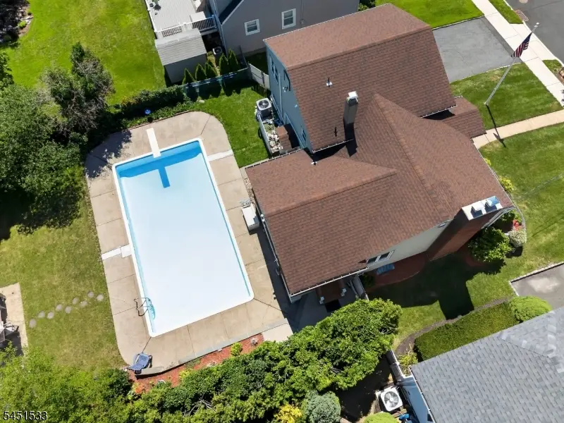 105 Mountainview Dr, Clifton, NJ 07013 - #2
