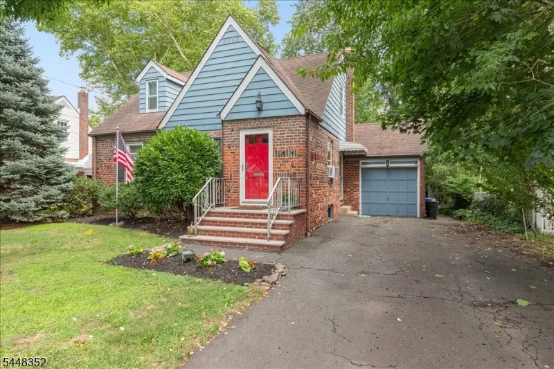 43 Iroquois Rd, Cranford, NJ 07016 - #2