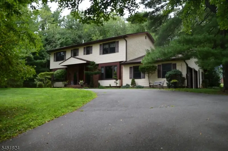 1 Glenbrook Ct, Whippany, NJ 07981 - #2