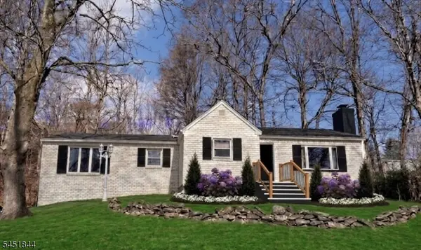 33 Orchard Dr, Vernon Twp., NJ 07462