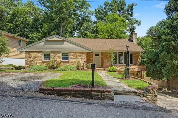 49 Omaha Ave, Rockaway Twp., NJ 07866