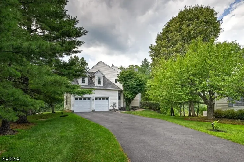 56 Liberty Ridge Rd, The Hills, NJ 07920 - #2